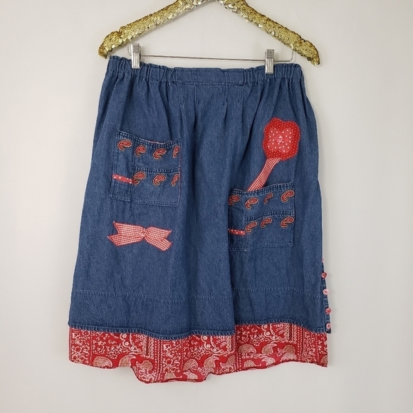 Vintage 70s No Tag Womens Cottagecore Cotton Red Paisley Denim Midi Skirt - Picture 1 of 8